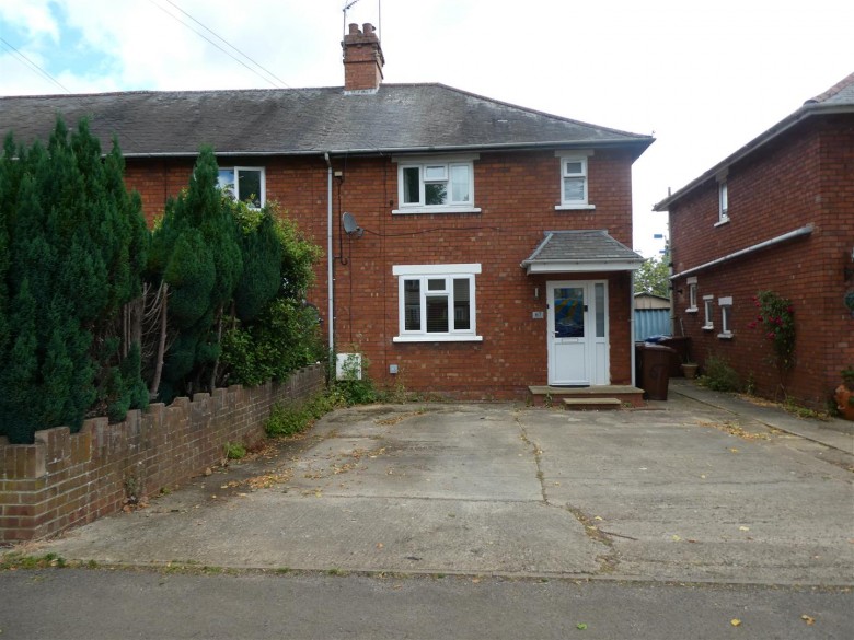 Click the photo for more details of Springfield Avenue, Banbury