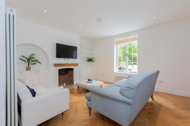 Images for Hop Gardens, Henley-On-Thames