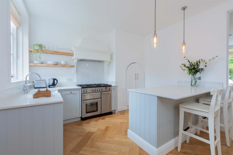 Images for Hop Gardens, Henley-On-Thames
