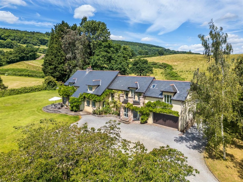 Click the photo for more details of Lower Ashton, Exeter