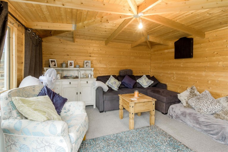 Images for Burton Close, Tamworth