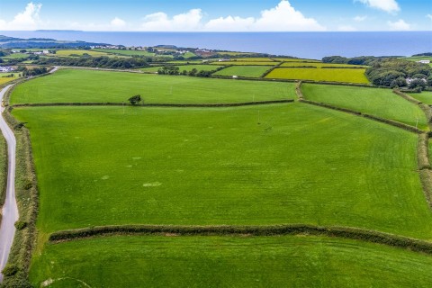 Click the photo for more details of Higher Clovelly, Bideford