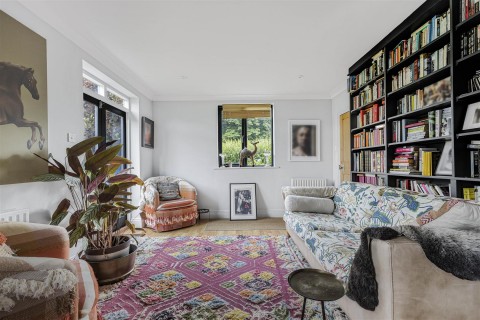 Click the photo for more details of Fenny Lane, Meldreth