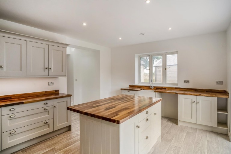 Images for Compton Abdale