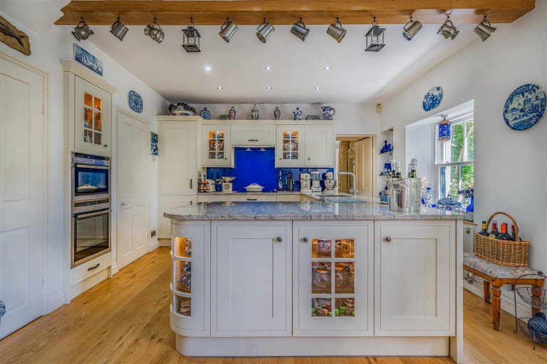 Images for Malpas