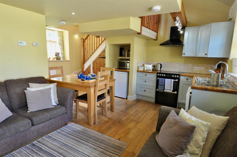 Images for Hunthay, Axminster