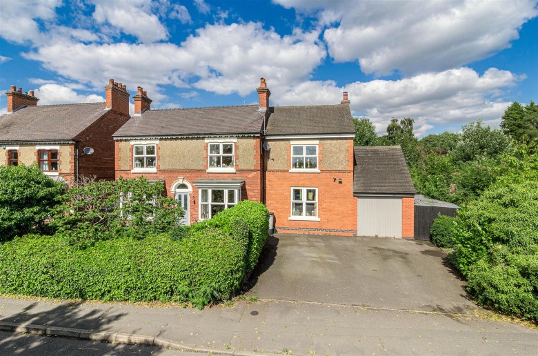 Click the photo for more details of Burton Road, Measham, DE12