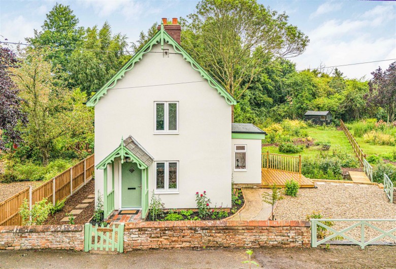 Click the photo for more details of Pound Green, Cowlinge