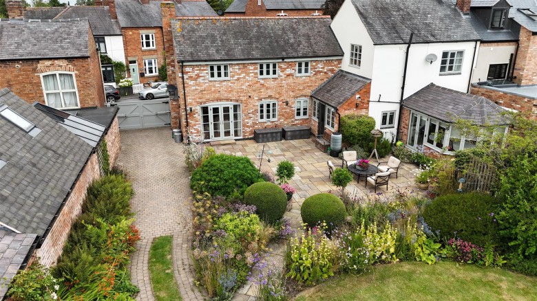Click the photo for more details of Long Acre, St. Peters Road, Arnesby, Leicestershire