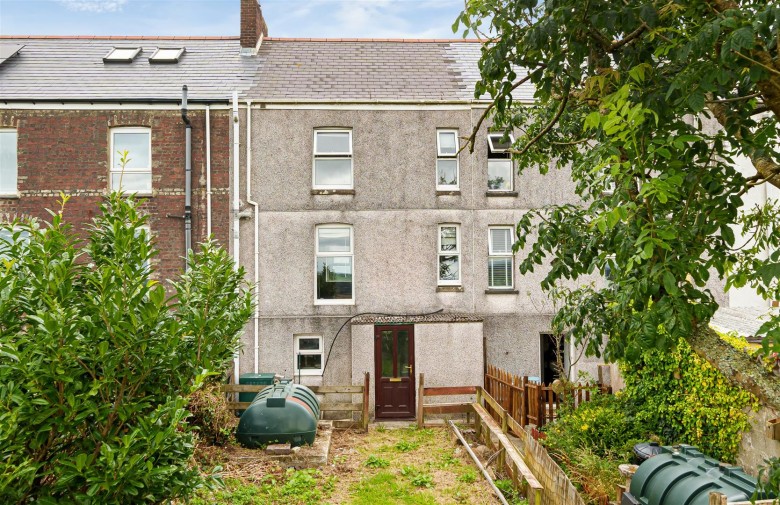 Click the photo for more details of Seaview Terrace, Summercourt, Newquay