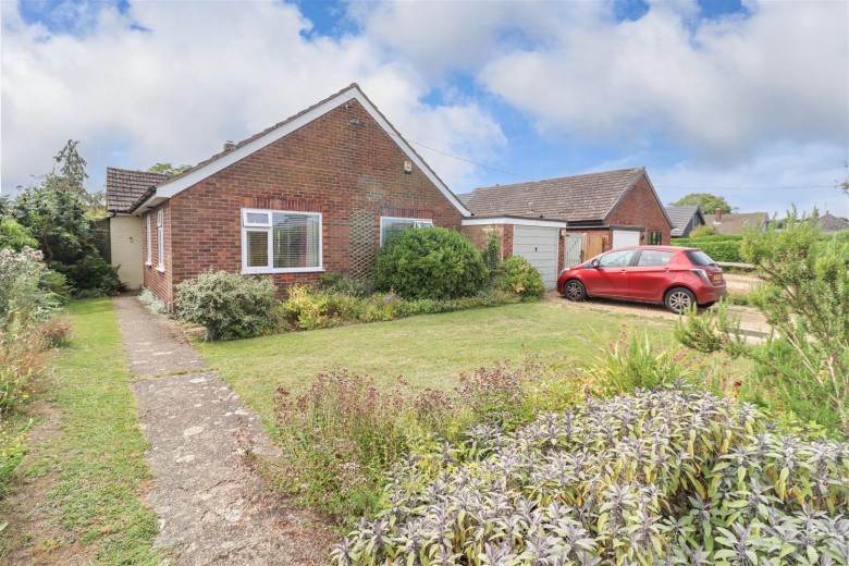 Click the photo for more details of Newmarket Road, Moulton