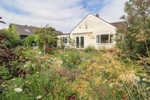 Click the photo for more details of Newmarket Road, Moulton