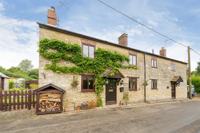 Images for Lower Street, Pury End, NN12
