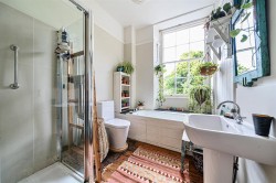 Images for 23 Silver Street, Buckfastleigh