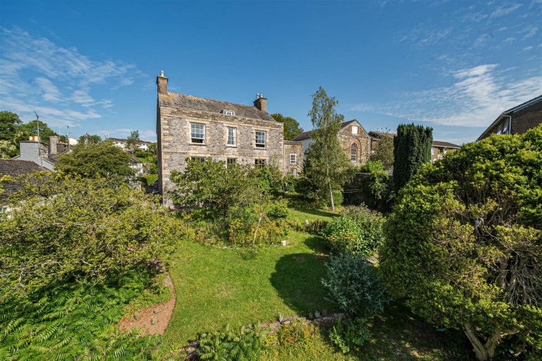 Images for 23 Silver Street, Buckfastleigh