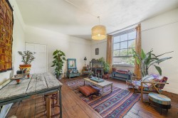 Images for 23 Silver Street, Buckfastleigh