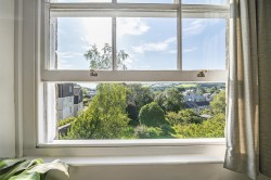 Images for 23 Silver Street, Buckfastleigh
