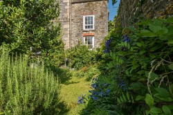 Images for 23 Silver Street, Buckfastleigh