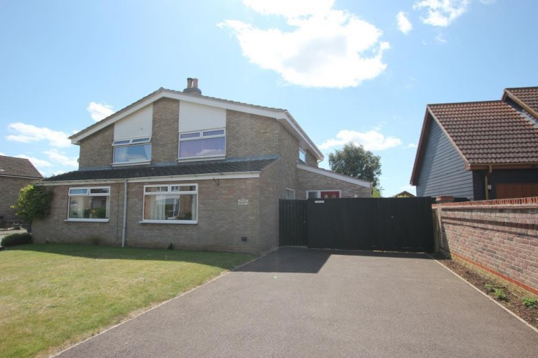 Click the photo for more details of Linden Way, Haddenham, Ely