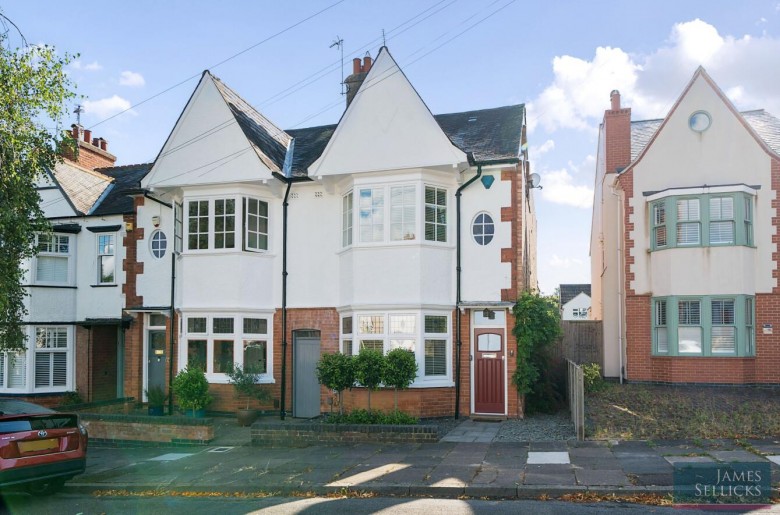 Click the photo for more details of Dovedale Road, Stoneygate, Leicester
