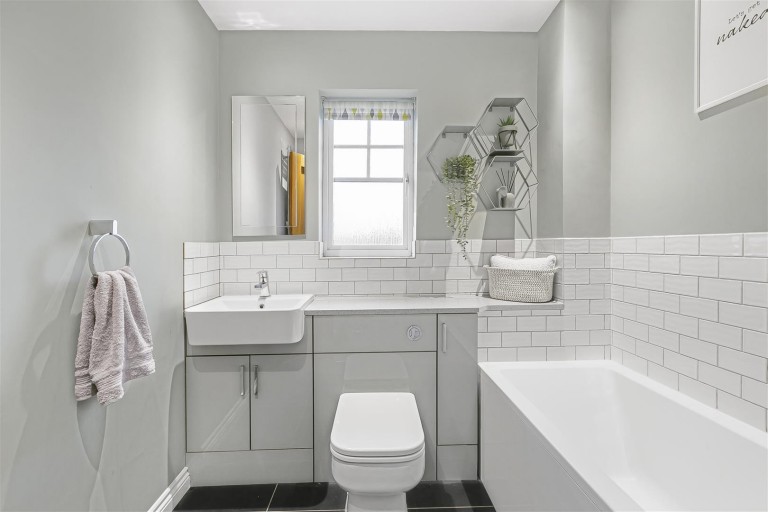 Images for Pyrethrum Way, Willingham