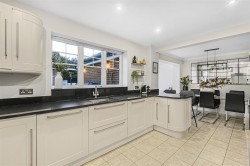 Images for Pyrethrum Way, Willingham