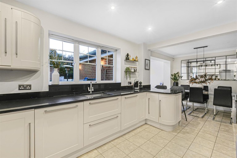 Images for Pyrethrum Way, Willingham