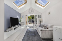 Images for Pyrethrum Way, Willingham
