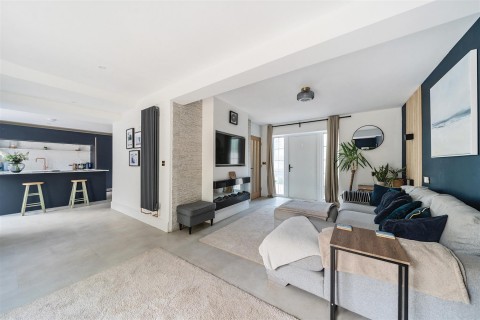 Click the photo for more details of Mantle Street, Wellington