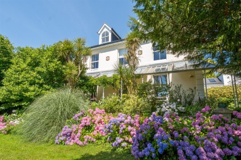 Click the photo for more details of East Street, Bovey Tracey, Newton Abbot