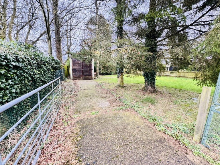 Images for Hartwell Road, Roade, NN7