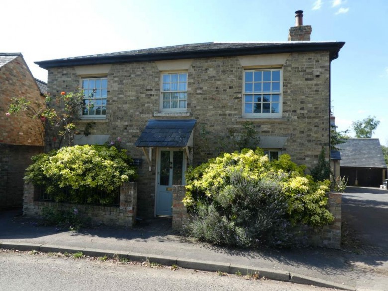 Click the photo for more details of Main Street, Wardy Hill