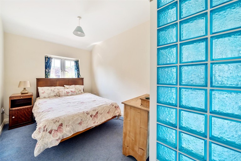 Images for Shuteleigh, Wellington