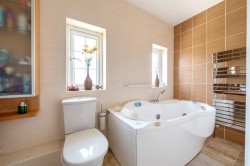 Images for Shuteleigh, Wellington