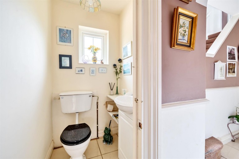 Images for Shuteleigh, Wellington