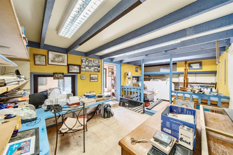 Images for Shuteleigh, Wellington