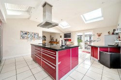 Images for Shuteleigh, Wellington