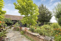 Images for Ollivers Farm, Yeldham Road, Toppesfield, Halstead
