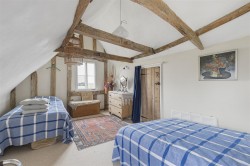 Images for Ollivers Farm, Yeldham Road, Toppesfield, Halstead