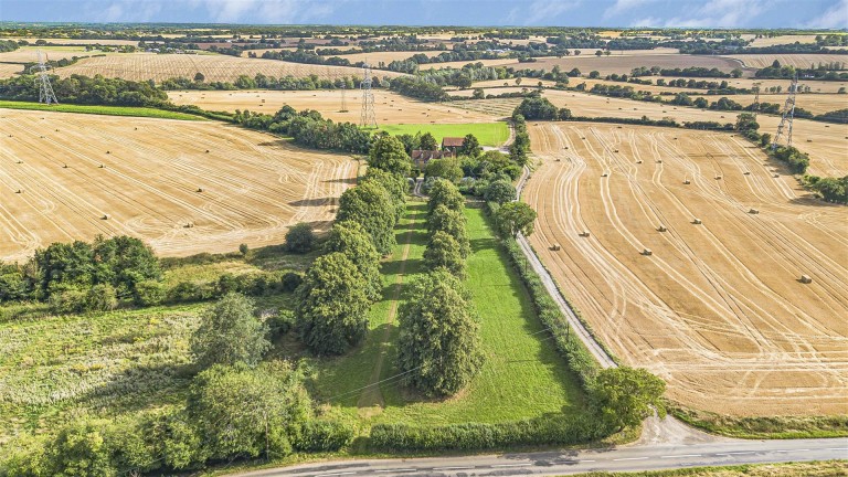 Images for Ollivers Farm, Yeldham Road, Toppesfield, Halstead