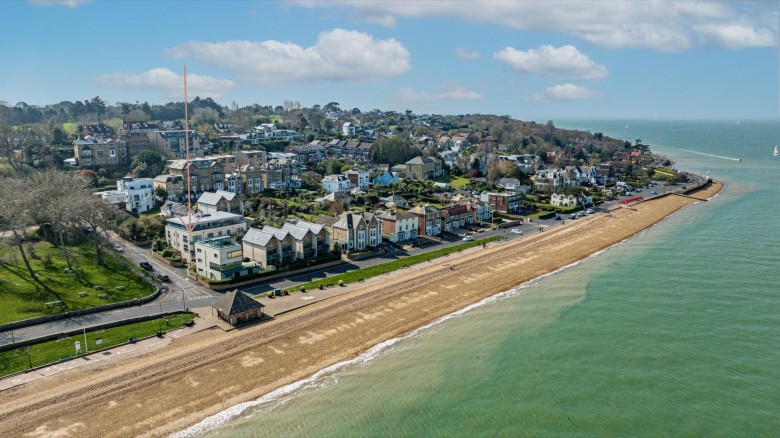 Click the photo for more details of Cowes, Isle of Wight