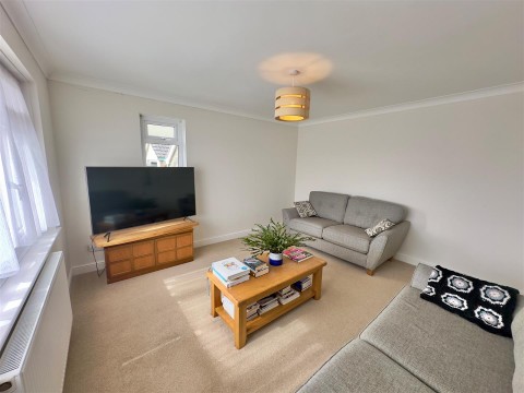 Click the photo for more details of Newbridge, Isle of Wight
