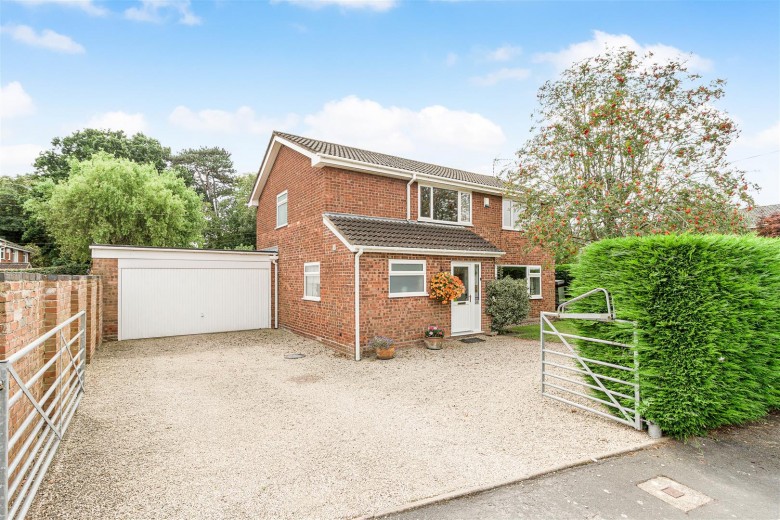 Click the photo for more details of Meadow Close, Sheepy Magna,  CV9