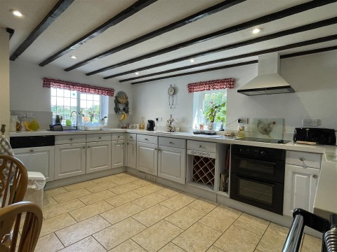 Click the photo for more details of Lower Westford, Wellington