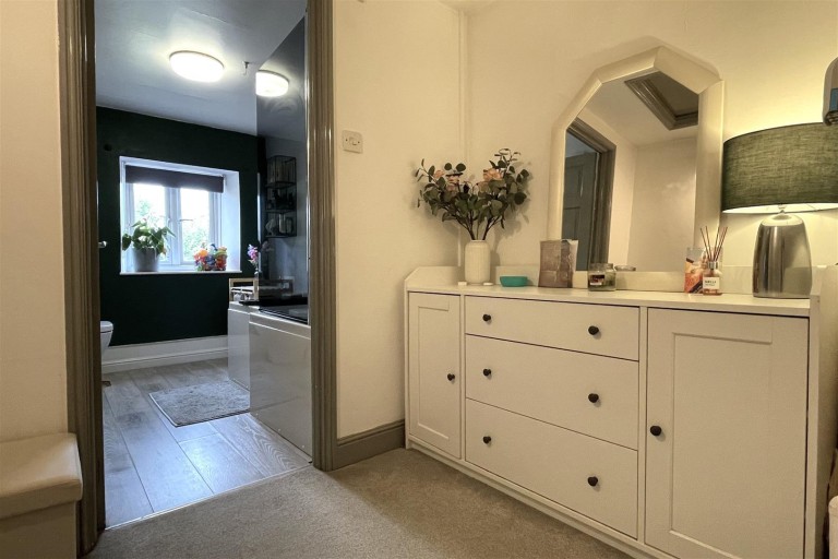Images for Rockwell Green, Wellington