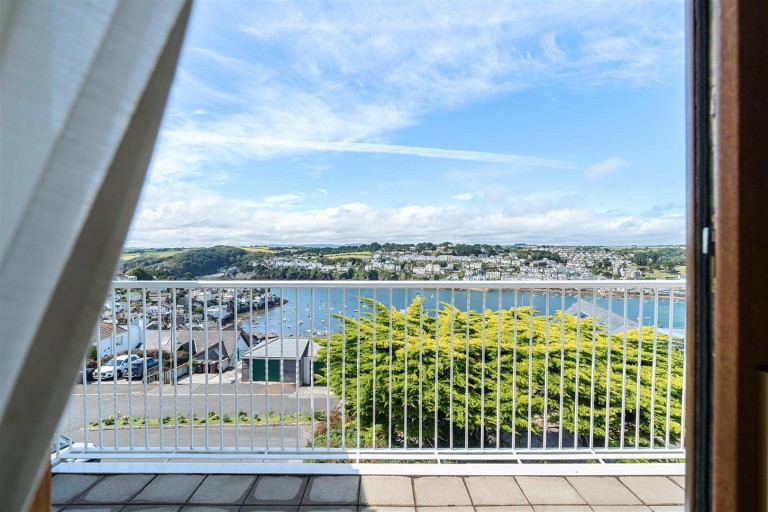 Images for Meadow Close, Polruan, Fowey