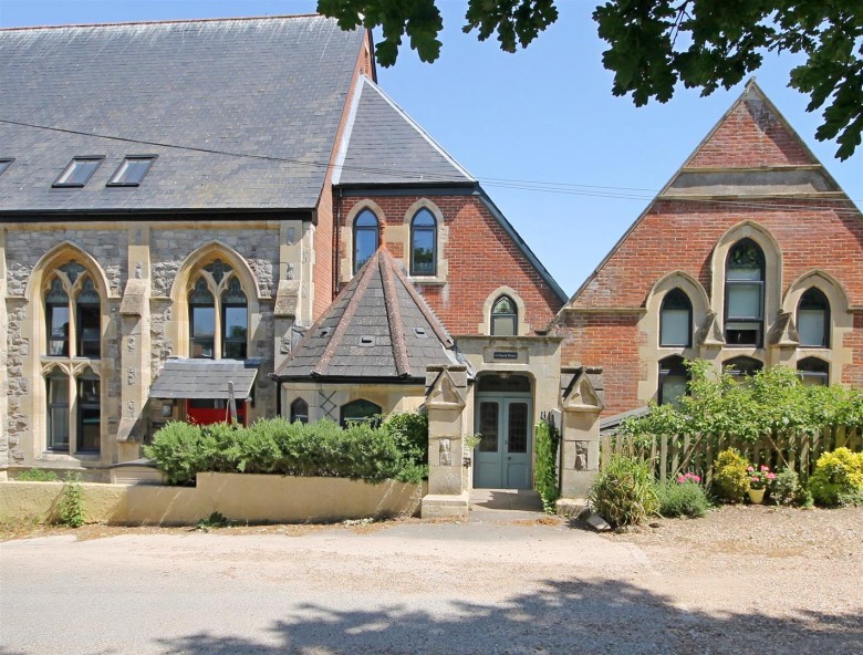 Click the photo for more details of Totland Bay, Isle of Wight