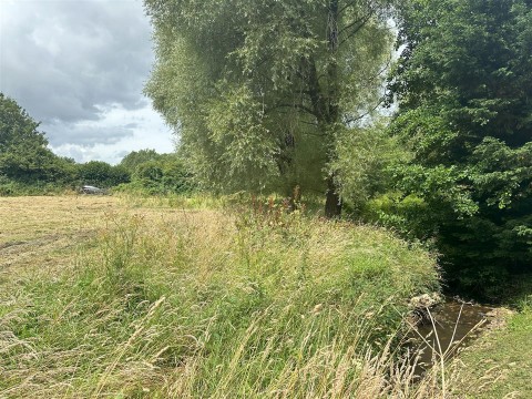 Click the photo for more details of Weycroft, Axminster