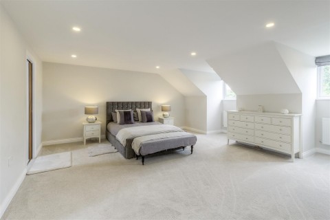 Click the photo for more details of 6 Shilton Lane, Bulkington, CV12