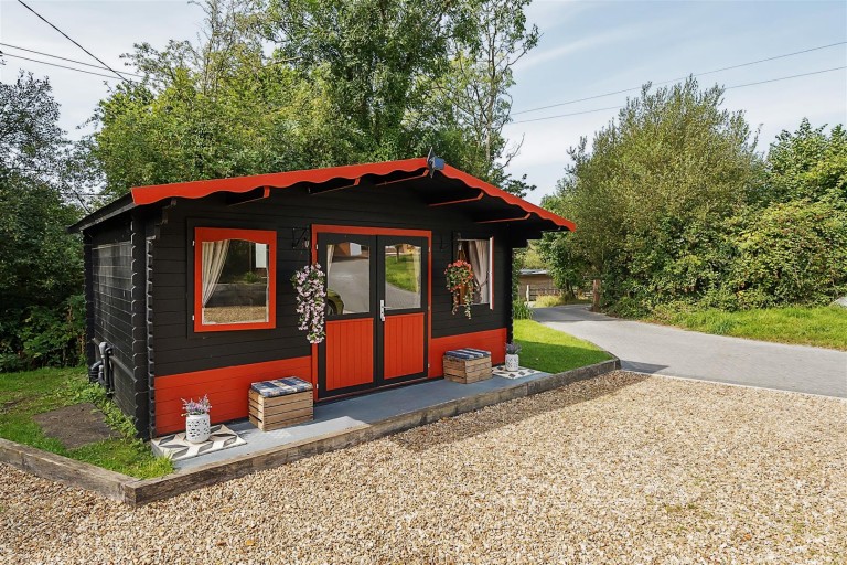 Images for Jubilee Hill, Woodlands, Wimborne